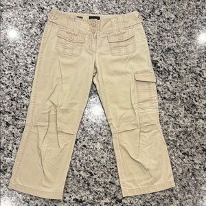 The Limited Beige Cargo Capri Pants - Size 2